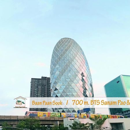 Baan Paan Sook Unitato Hostel Bangkok Exterior photo